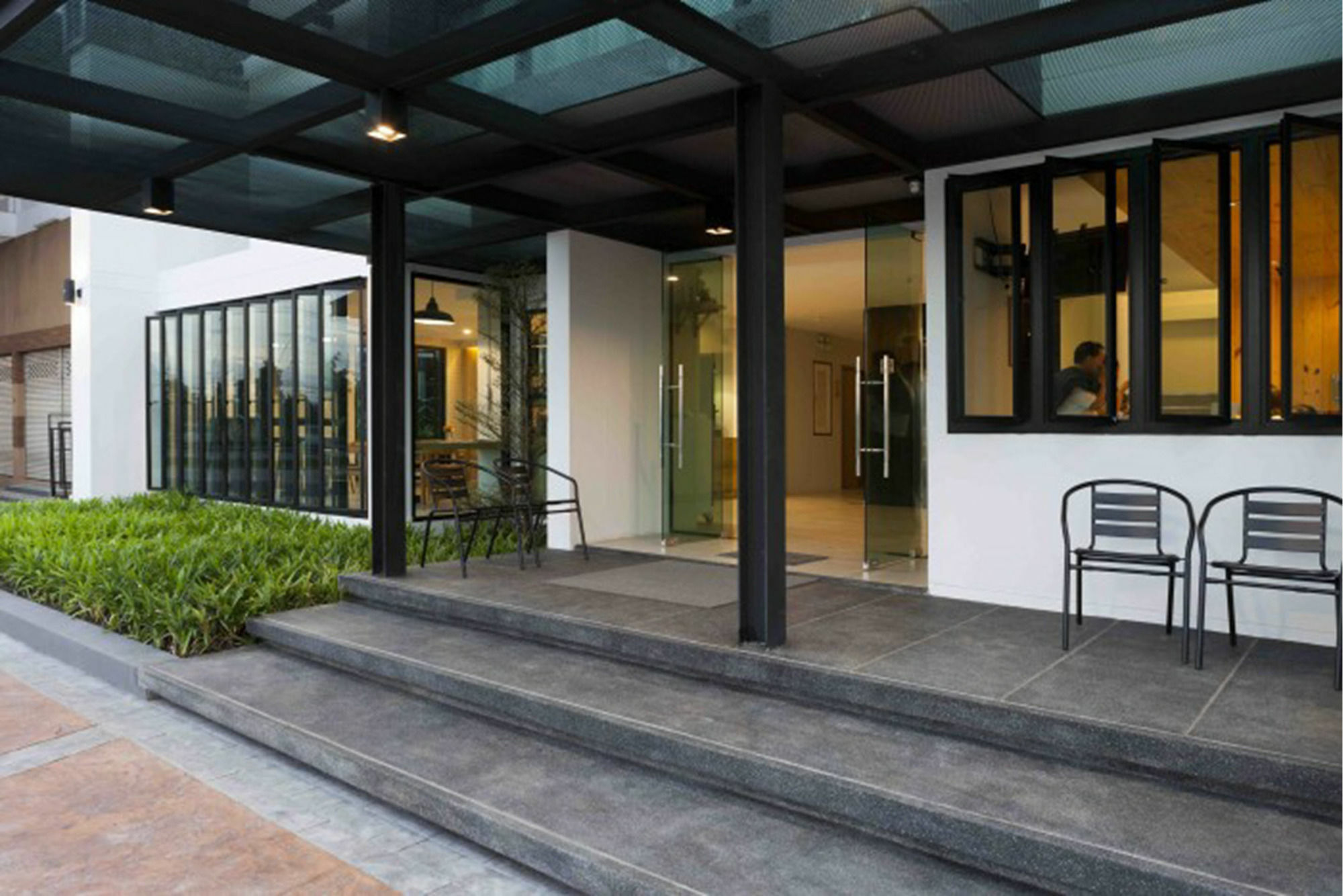 Easy Hotel Lamphun Ngoại thất bức ảnh